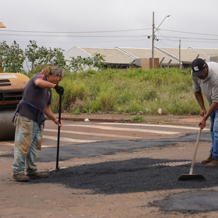 Prefeitura de Sarandi inicia operação tapa-buracos após chuvas intensas